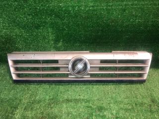 Решетка радиатора NISSAN AD