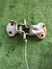 Запчасть петля двери передняя левая SUBARU LEGACY