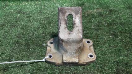 Фото запчасти крепление подушки двс левое ISUZU FORWARD контрактная запчасть Запчасть крепление подушки двс левое ISUZU FORWARD