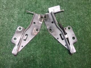 Фото запчасти петля капота NISSAN LIBERTY 2003 контрактная запчасть Запчасть петля капота NISSAN LIBERTY 2003