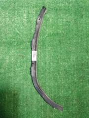 Планка под фары передняя левая TOYOTA CROWN MAJESTA 1999