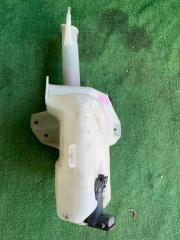 Запчасть бачок омывателя MITSUBISHI GRANDIS 2004