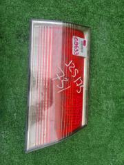 Вставка между стопов задняя левая TOYOTA CROWN контрактная Вставка между стопов задняя левая TOYOTA CROWN