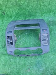 Рамка магнитофона MAZDA MPV