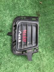 Запчасть заглушка туманки передняя левая TOYOTA AQUA