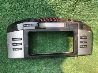 Рамка магнитофона TOYOTA MARK X