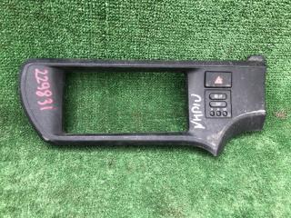 Рамка магнитофона TOYOTA AQUA