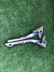 Петля капота HONDA FIT