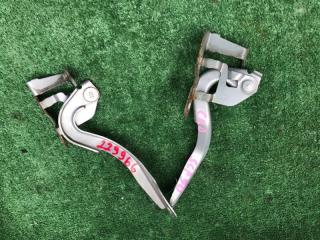 Петля капота TOYOTA VITZ