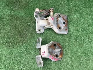 Фото запчасти петля двери передняя левая MAZDA BONGO контрактная запчасть Запчасть петля двери передняя левая MAZDA BONGO