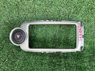 Рамка магнитофона TOYOTA VITZ