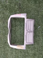 Рамка магнитофона TOYOTA VITZ