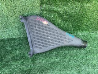 Запчасть воздухозаборник MITSUBISHI DIAMANTE