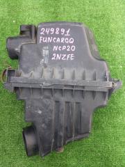 Фото запчасти корпус воздушного фильтра TOYOTA FUNCARGO 2001 контрактная запчасть Запчасть корпус воздушного фильтра TOYOTA FUNCARGO 2001