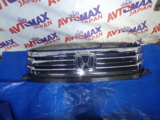 Решетка радиатора Honda FREED SPIKE