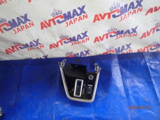 Консоль КПП Nissan Serena