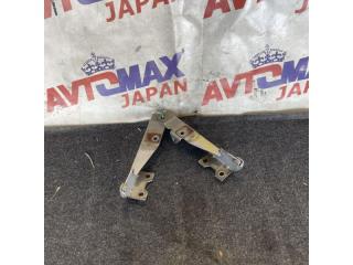 Крепление капота Mitsubishi Ek Wagon