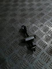 Запчасть ограничитель двери передний правый Chevrolet Epica 2010