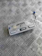 Запчасть плафон передний Mitsubishi Lancer 9 2007