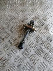 Фото запчасти ограничитель двери задний правый Lifan X60 2013 Б/У запчасть Запчасть ограничитель двери задний правый Lifan X60 2013