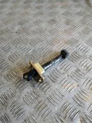 Фото запчасти ограничитель двери задний правый Lifan X60 2013 Б/У запчасть Запчасть ограничитель двери задний правый Lifan X60 2013