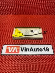 Запчасть доводчик задний левый Mercedes-Benz E-Class 2018 W213 A2137600500 Б/У Доводчик задний левый Mercedes-Benz E-Class 2018 W213 A2137600500 Б/У