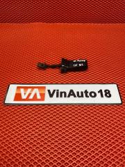 Фото запчасти ограничитель двери задний левый Skoda Rapid 2020 Б/У запчасть Запчасть ограничитель двери задний левый Skoda Rapid 2020