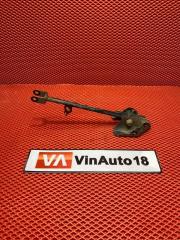 Тяга продольная задняя левая Renault Duster 2017