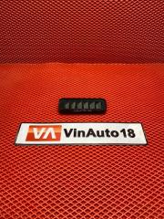 Запчасть решетка вентиляционная Mitsubishi L200 2012