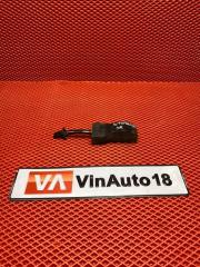 Запчасть ограничитель двери задний правый Volkswagen Tiguan 2012