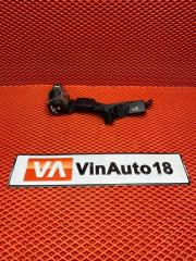 Фото запчасти ремень безопасности задний левый Skoda Rapid 2016 Б/У запчасть Запчасть ремень безопасности задний левый Skoda Rapid 2016