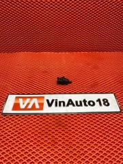 Фото запчасти клапан вентиляции топливного бака Skoda Octavia 2016 Б/У запчасть Запчасть клапан вентиляции топливного бака Skoda Octavia 2016