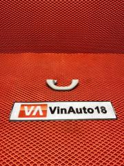 Фото запчасти ручка внутренняя потолочная задняя Skoda Octavia 2016 Б/У запчасть Запчасть ручка внутренняя потолочная задняя Skoda Octavia 2016