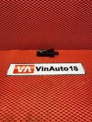 Фото запчасти ограничитель двери передний левый Skoda Rapid 2016 Б/У запчасть Запчасть ограничитель двери передний левый Skoda Rapid 2016