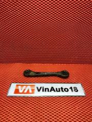 Запчасть рычаг подвески задний правый Volkswagen Tiguan 2011