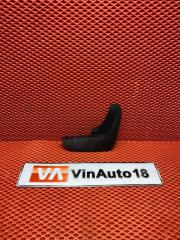 Запчасть брызговик передний правый Renault Arkana 2021