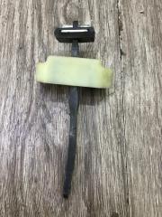 Фото запчасти ограничитель двери задний правый Suzuki ignis 2004 контрактная запчасть Запчасть ограничитель двери задний правый Suzuki ignis 2004