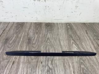 Запчасть накладка на крышку багажника задняя Mercedes S-class 1995