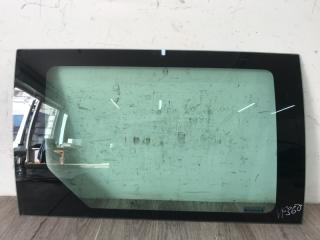 Запчасть стекло заднее правое Chrysler Voyager 1997