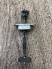 Запчасть ограничитель двери задний правый Honda Jazz 2008