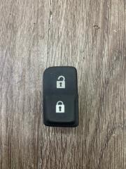 Запчасть кнопка центрального замка передняя Volvo V50 2004