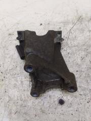 Запчасть кронштейн двигателя Peugeot 406 2002