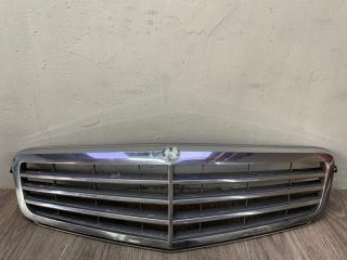 Решетка радиатора передняя Mercedes C-Class 2008