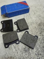 Запчасть тормозные колодки переднее Audi 80