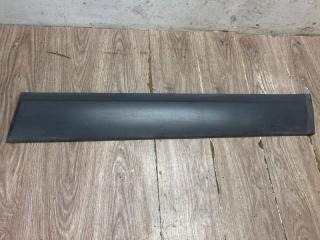 Молдинг на дверь передний правый Nissan Qashqai 2008 контрактная Молдинг на дверь передний правый Nissan Qashqai 2008