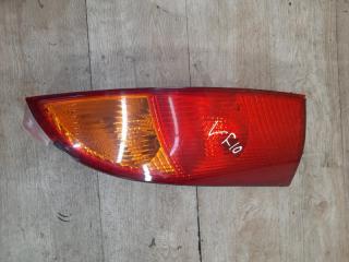Фонарь задний правый Ford Focus 1 2002