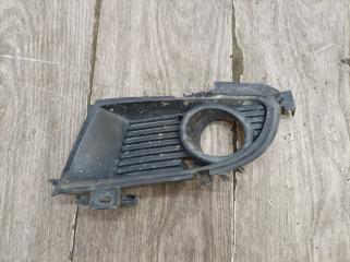 Запчасть заглушка противотуманки передняя левая Mitsubishi Lancer 1.6 2004