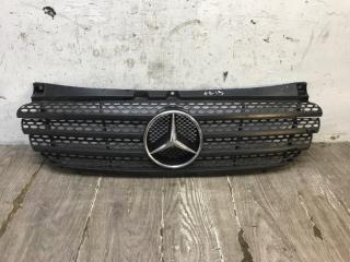 Решетка радиатора Mercedes Vito 2005
