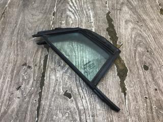 Запчасть форточка двери передняя правая Toyota Yaris 2007