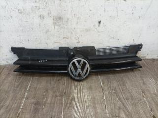 Решетка радиатора Volkswagen Golf 2002